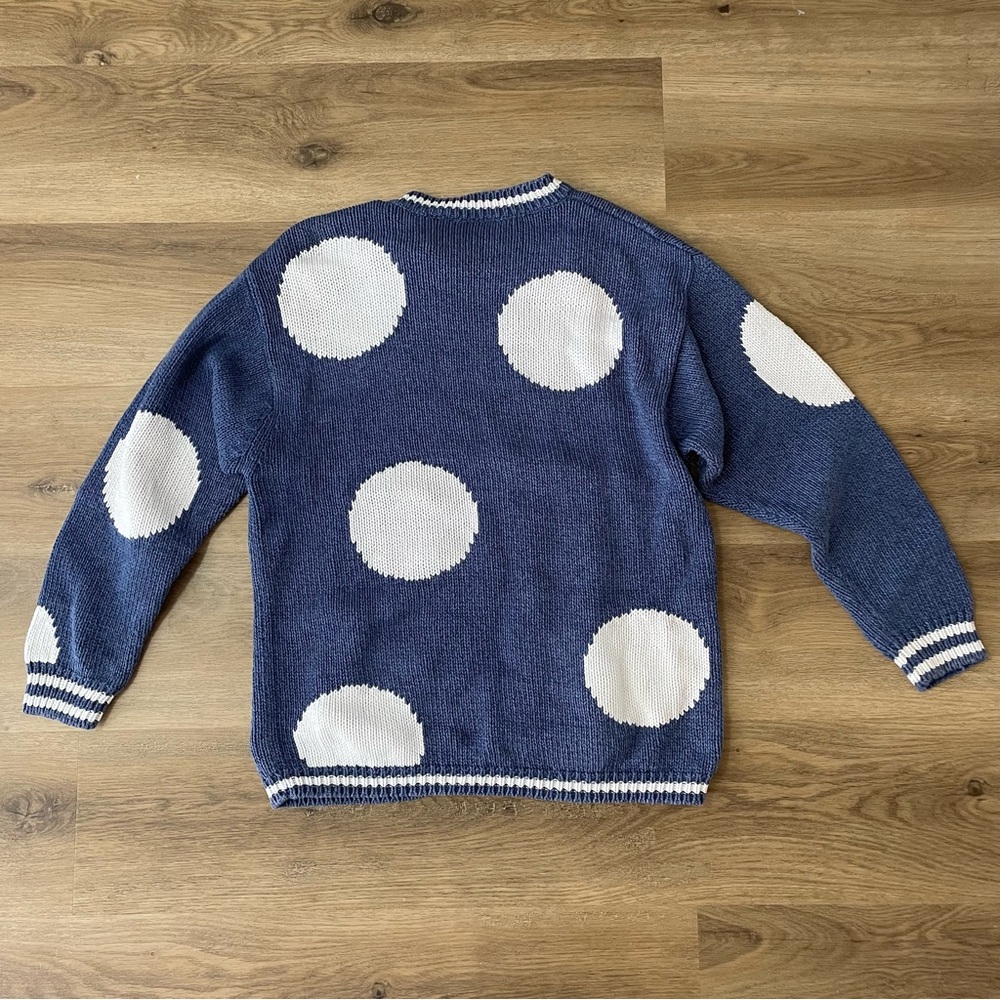 sweater - Picture 2 of 3